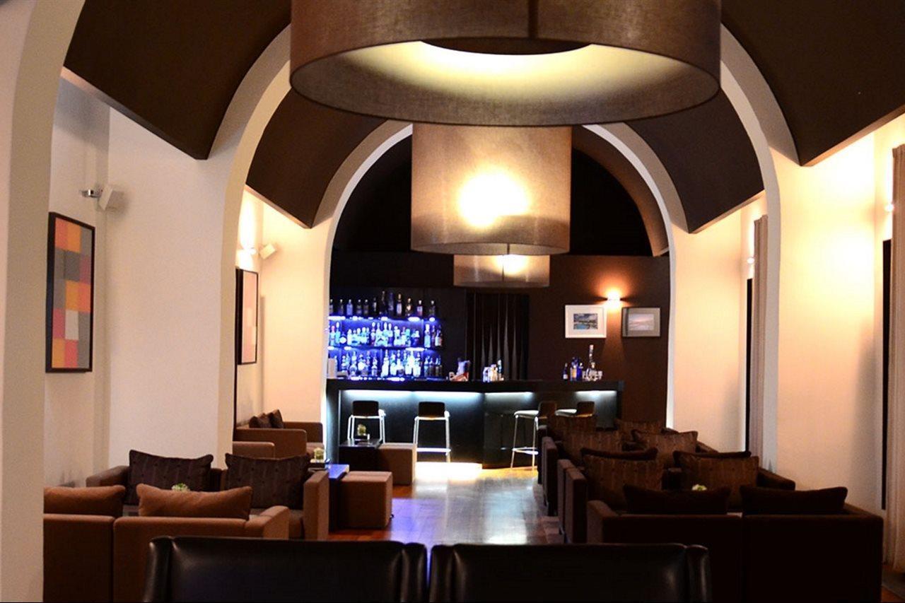 Hotel M'Ar De Ar Aqueduto Évora Exteriér fotografie The bar at the hotel