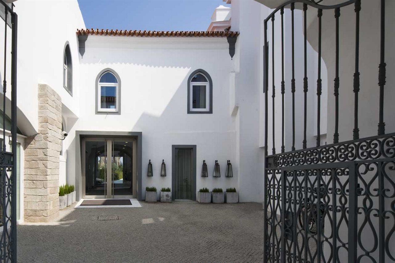 Hotel M'Ar De Ar Aqueduto Évora Exteriér fotografie The entrance to the main building of the hotel