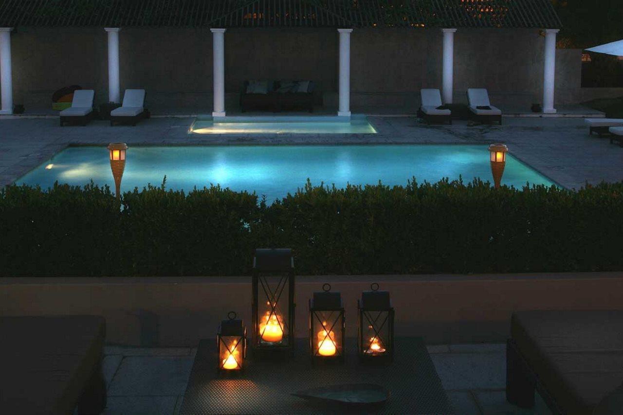 Hotel M'Ar De Ar Aqueduto Évora Exteriér fotografie The pool at the Four Seasons Hotel, Cairo at Atrium