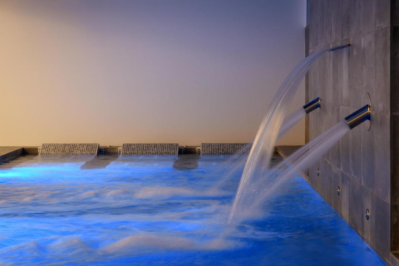 Hotel M'Ar De Ar Aqueduto Évora Exteriér fotografie The thermal water of the spa